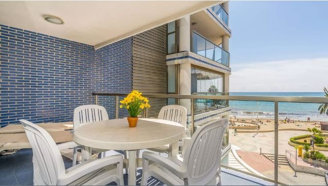 Apartamento 2 dormitorios en Primera Línea de Playa en Calpe-CostaBlanca.