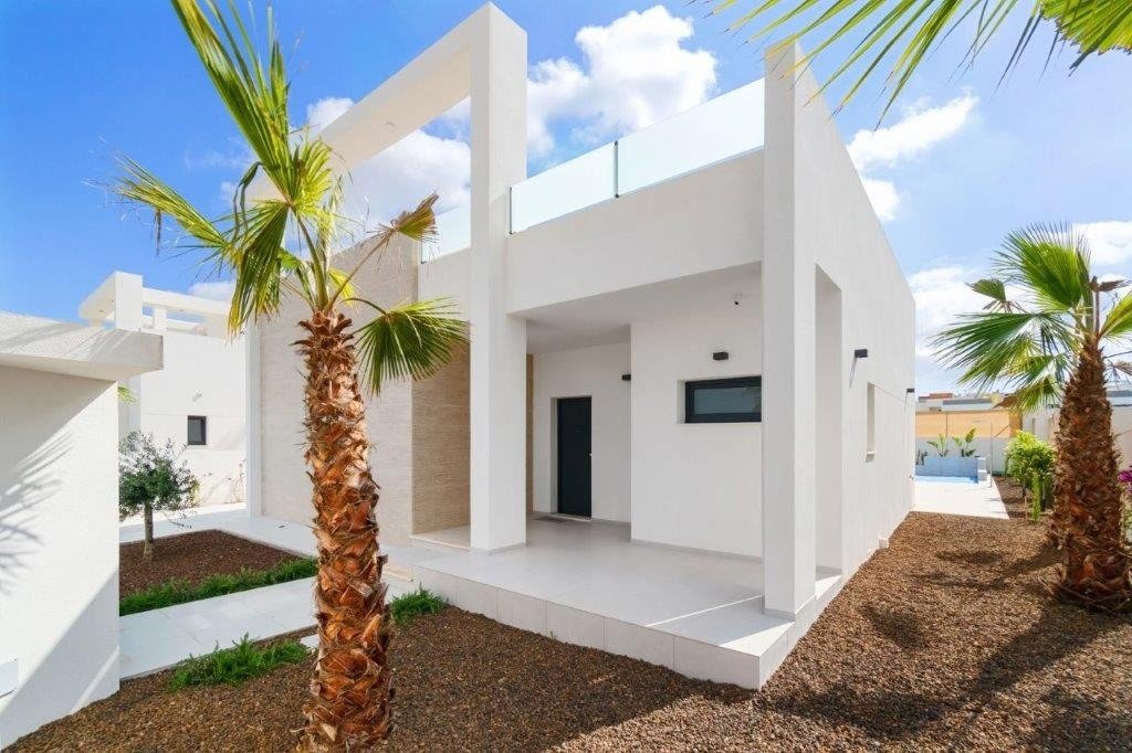 Villa for sale in Benijófar