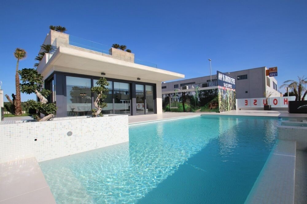 Villa for sale in Orihuela Costa