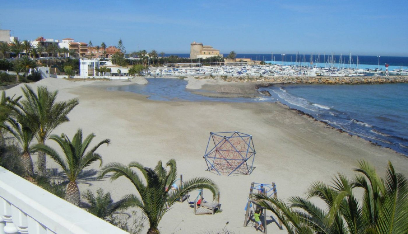 Bungalow planta baja con jardín en Pilar de la Horada (Costa Blanca Sur)