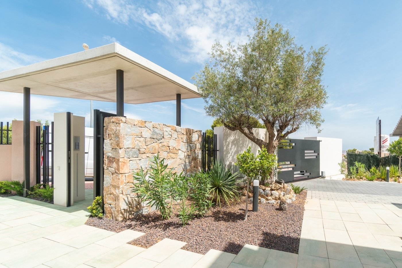 Bungalow op de bovenste verdieping met solarium in Torrevieja (Costa Blanca Zuid)