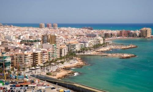 Вилла в продаже в Torrevieja