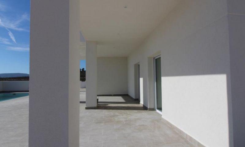 Villa for sale in Pinoso