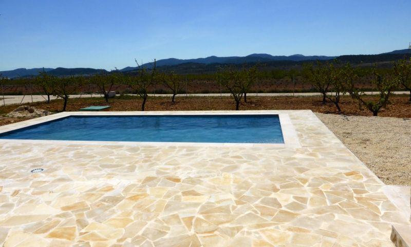 Villa for sale in Pinoso