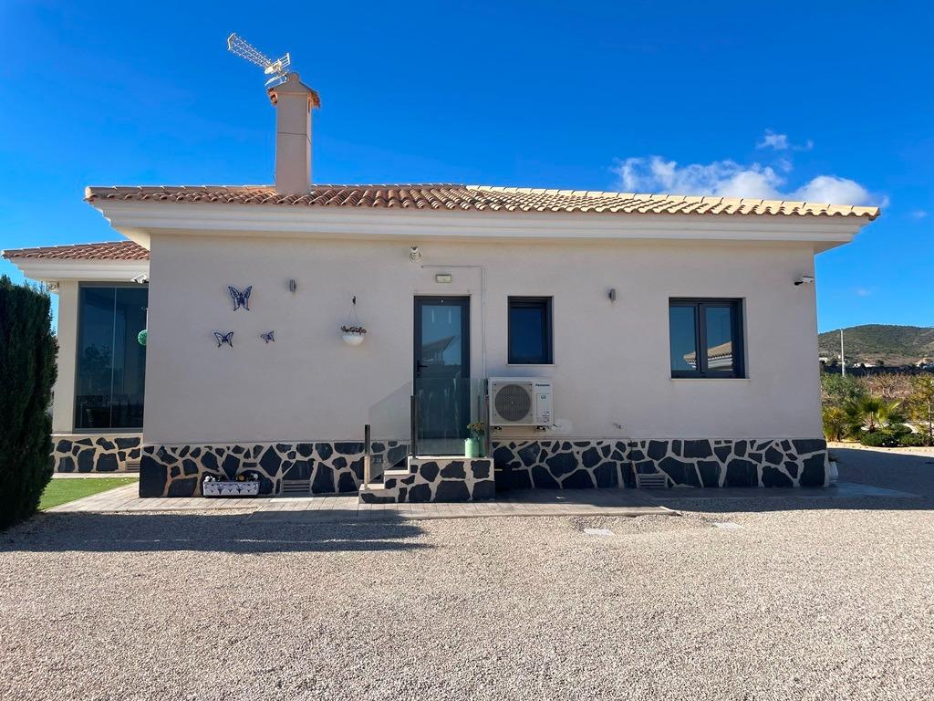 Villa for sale in Pinoso