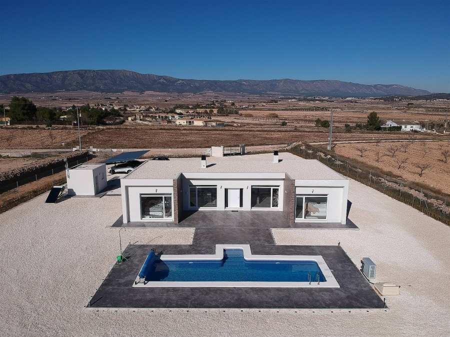 Villa for sale in Pinoso