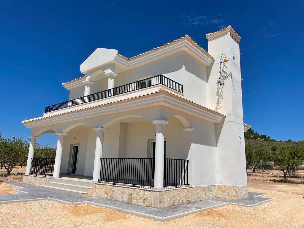 Villa for sale in Pinoso