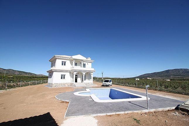 Villa for sale in Pinoso