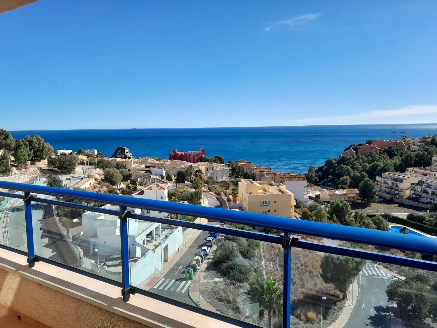 Luxe triplex penthouse met prachtig zeezicht in Calpe (Costa Blanca)