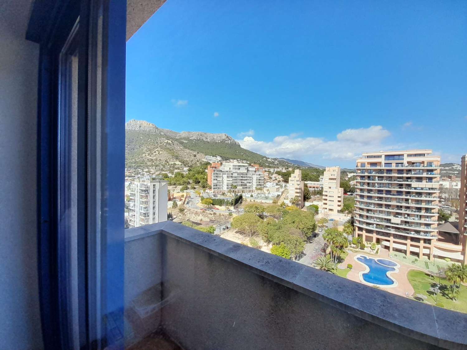 Luxury triplex penthouse with magnificent sea views in Calpe (Costa Blanca)