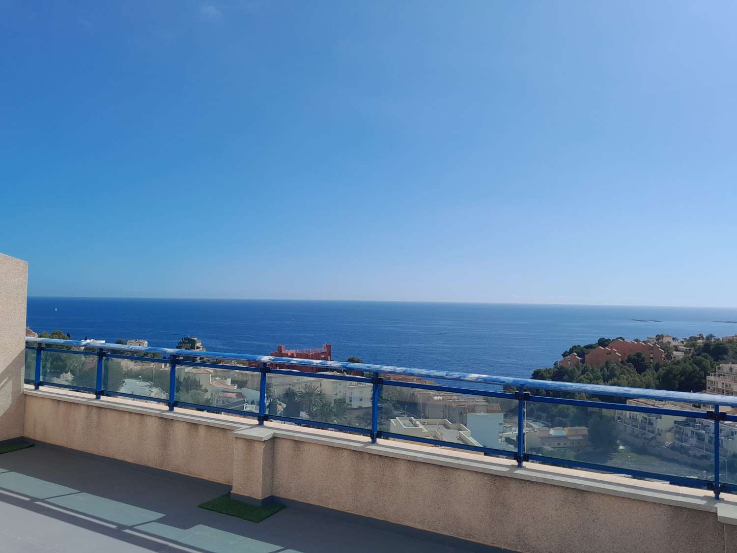 Luxury triplex penthouse with magnificent sea views in Calpe (Costa Blanca)