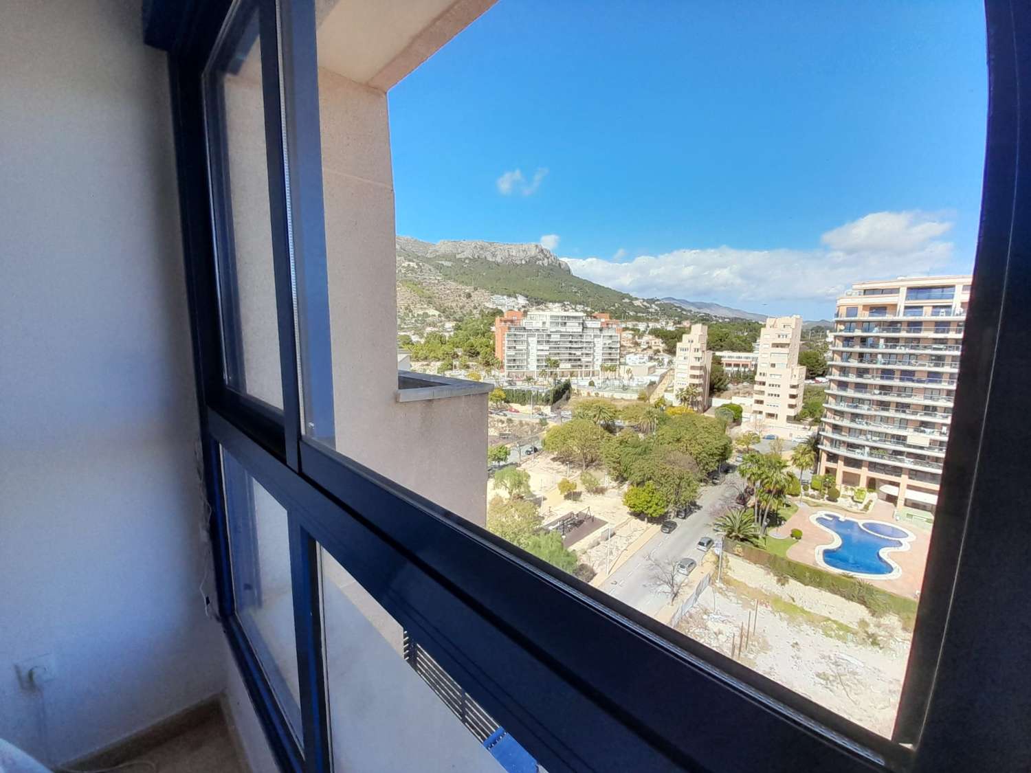 Luxe triplex penthouse met prachtig zeezicht in Calpe (Costa Blanca)