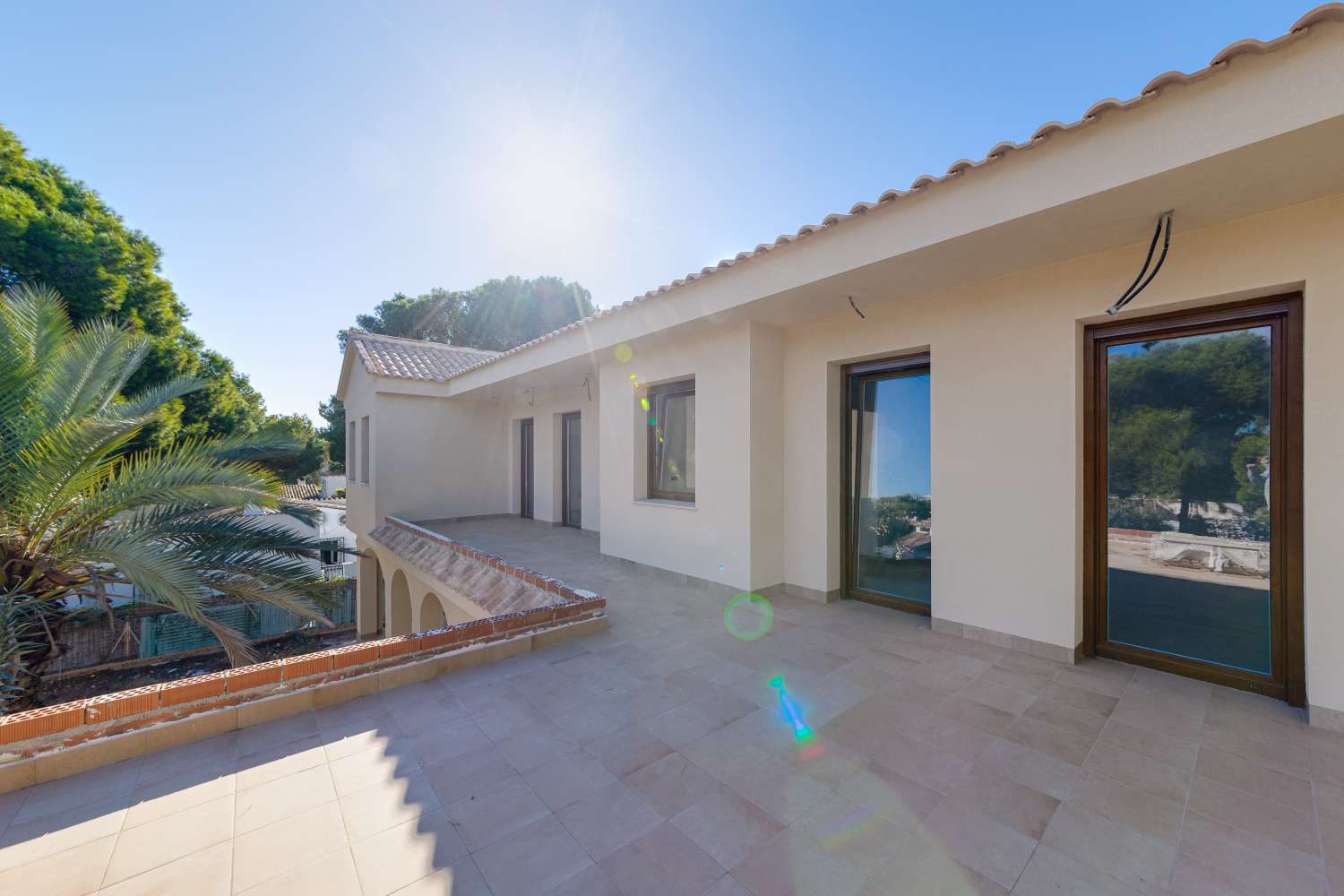 Villa de luxe en construction à Punta Prima-Orihuela Costa à 400 m de la plage (Costa Blanca Sud)