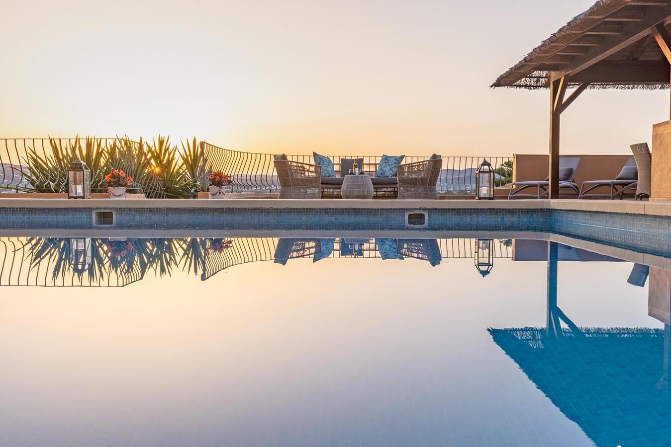 VILLA MIT PANORAMA-MEERBLICK ZU VERKAUFEN IN EL PORTET IN MORAIRA