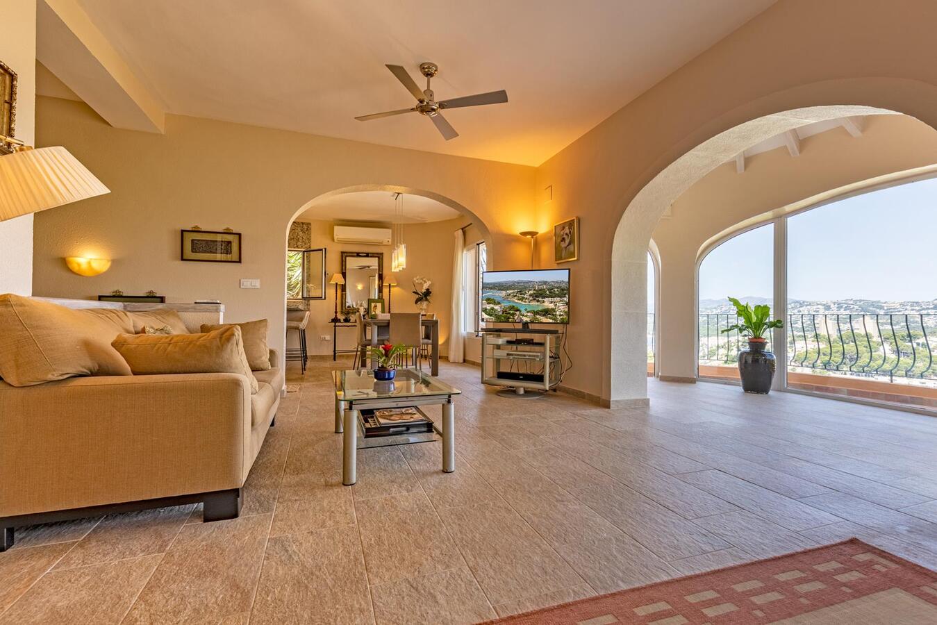 VILLA MIT PANORAMA-MEERBLICK ZU VERKAUFEN IN EL PORTET IN MORAIRA