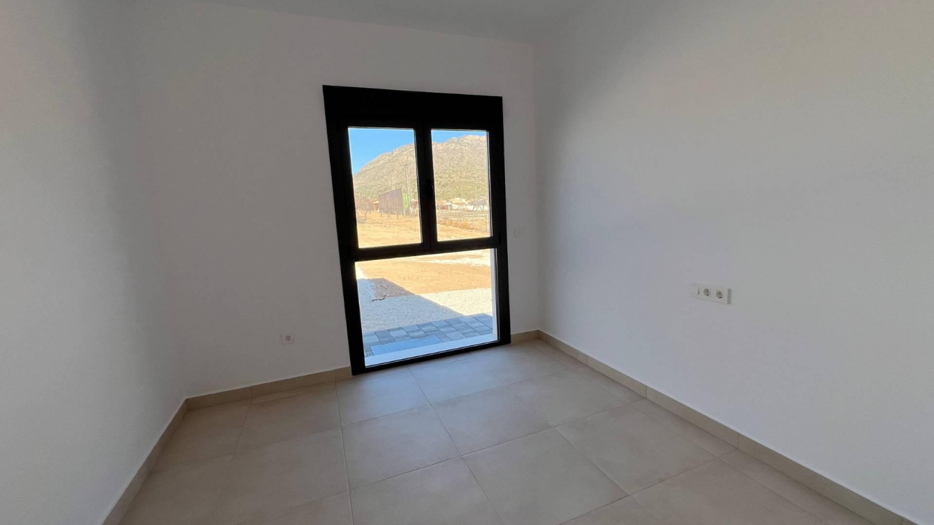 Villa en venta en Hondón de las Nieves