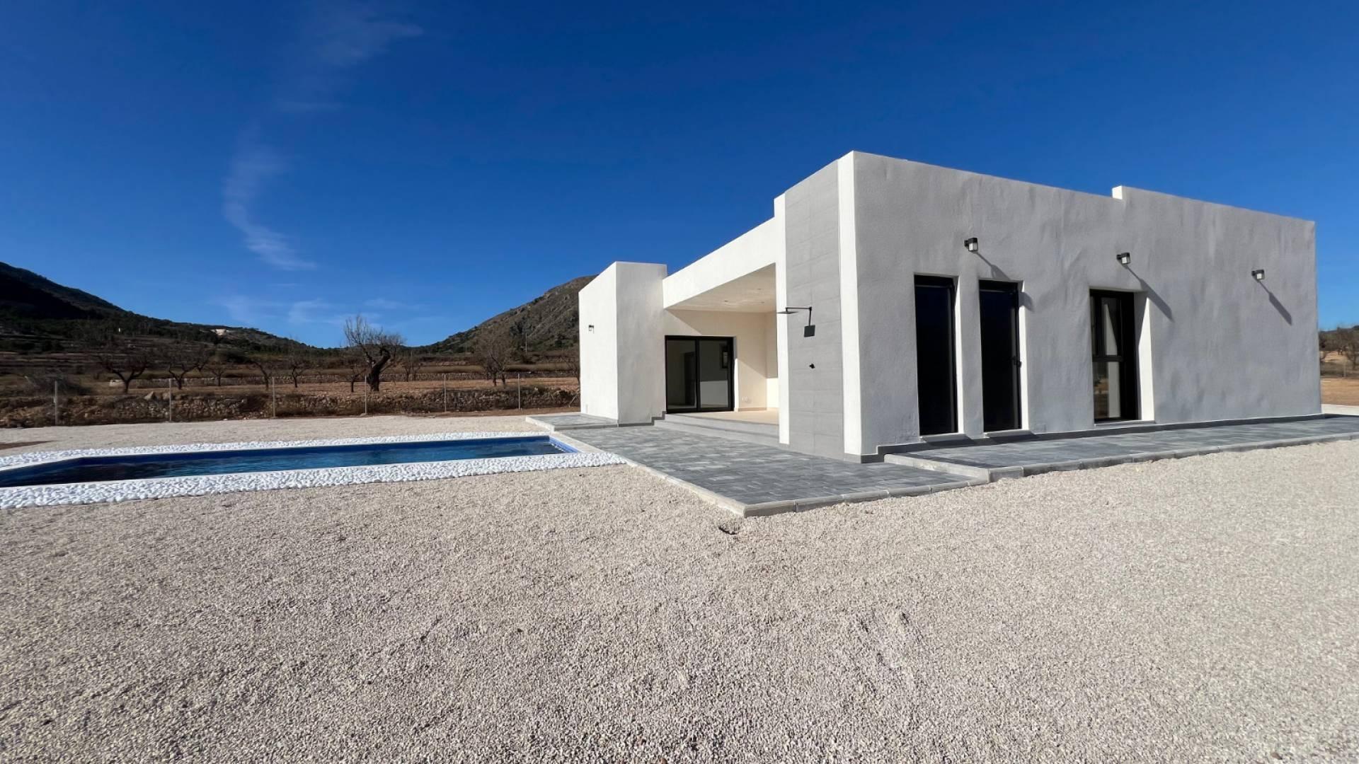 Villa en venta en Hondón de las Nieves