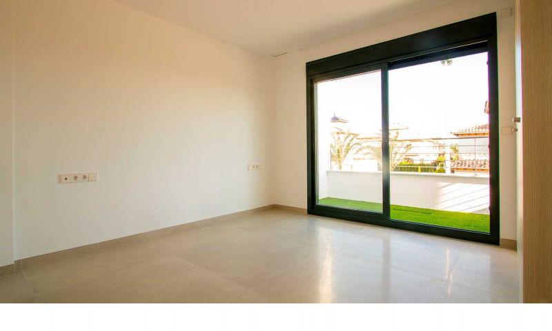 Villa en venta en La Marina (Elche)