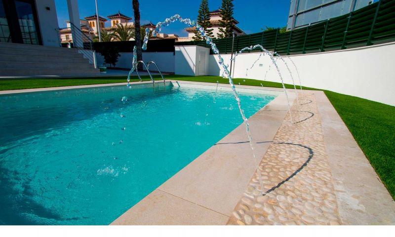 Villa for sale in La Marina (Elche)