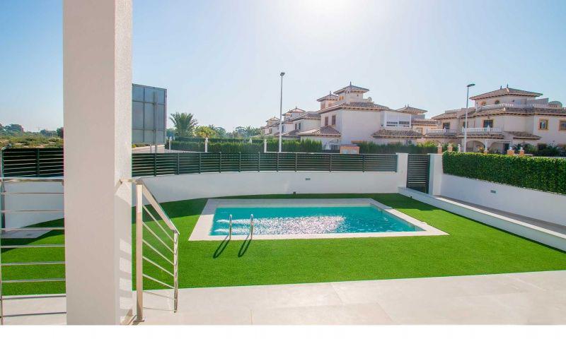 Villa in vendita a La Marina (Elche)