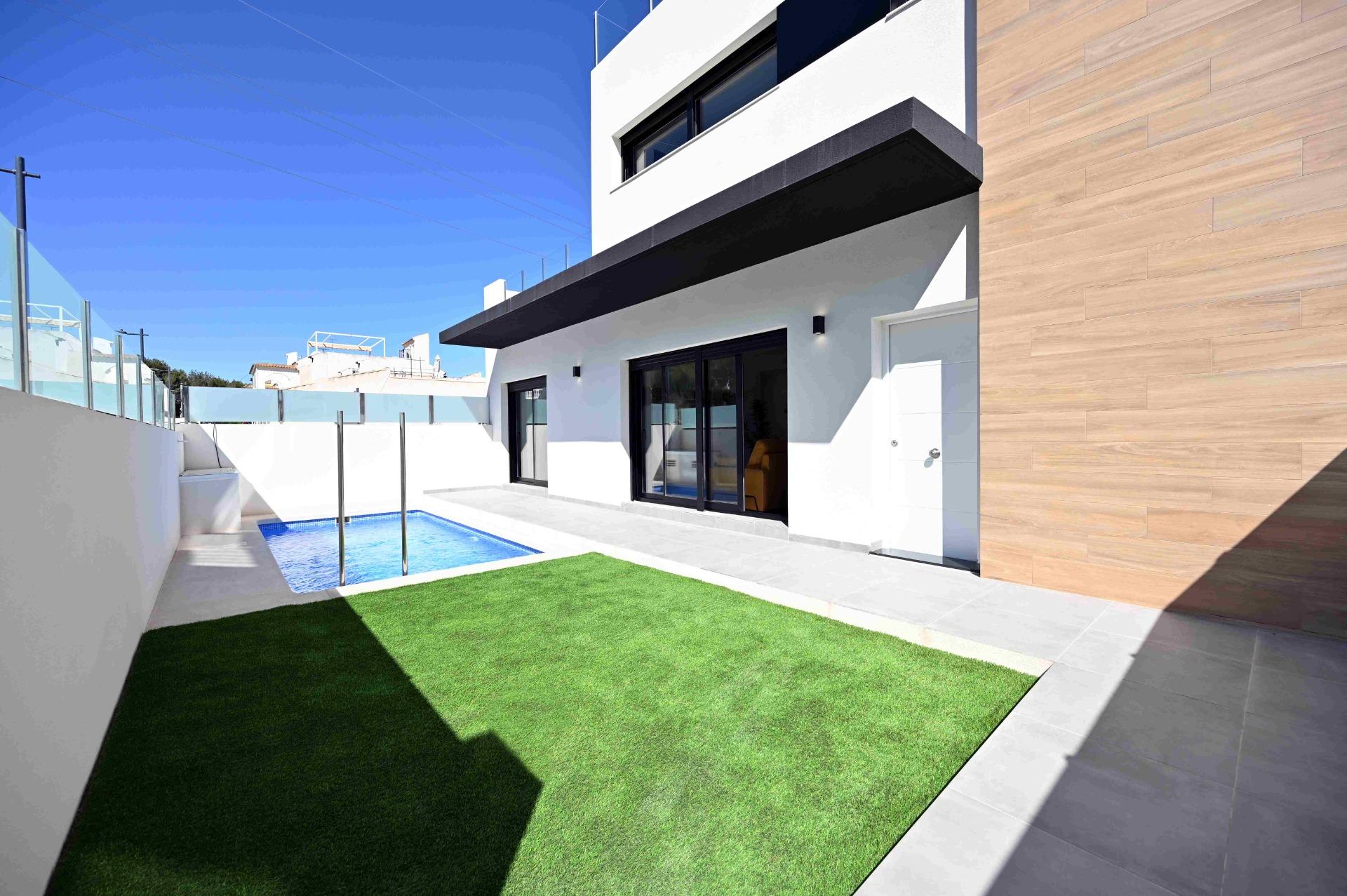 Villa te koop in Orihuela Costa