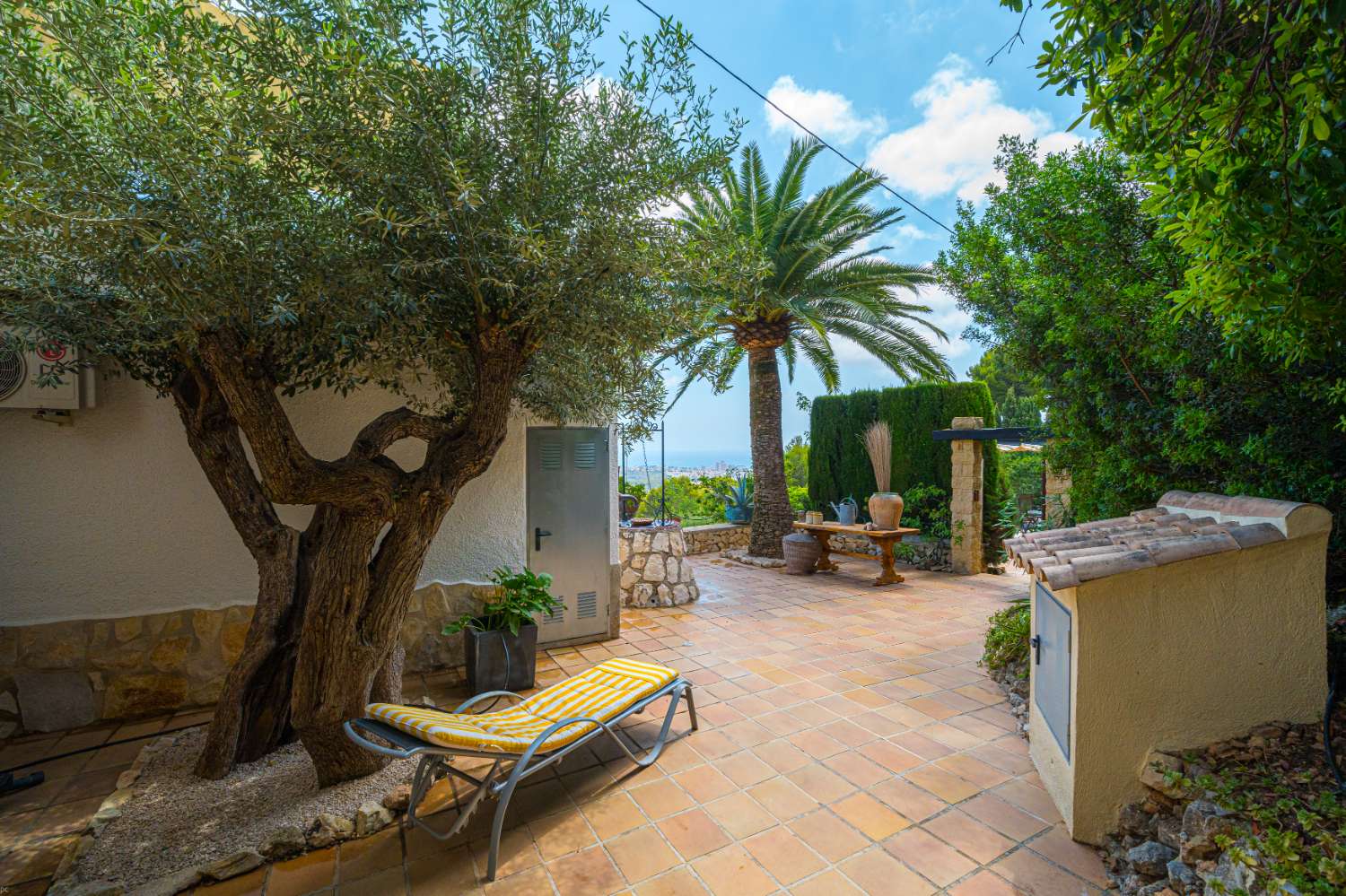 Gerenoveerde vrijstaande villa met panoramisch uitzicht in Calpe (Costa Blanca)