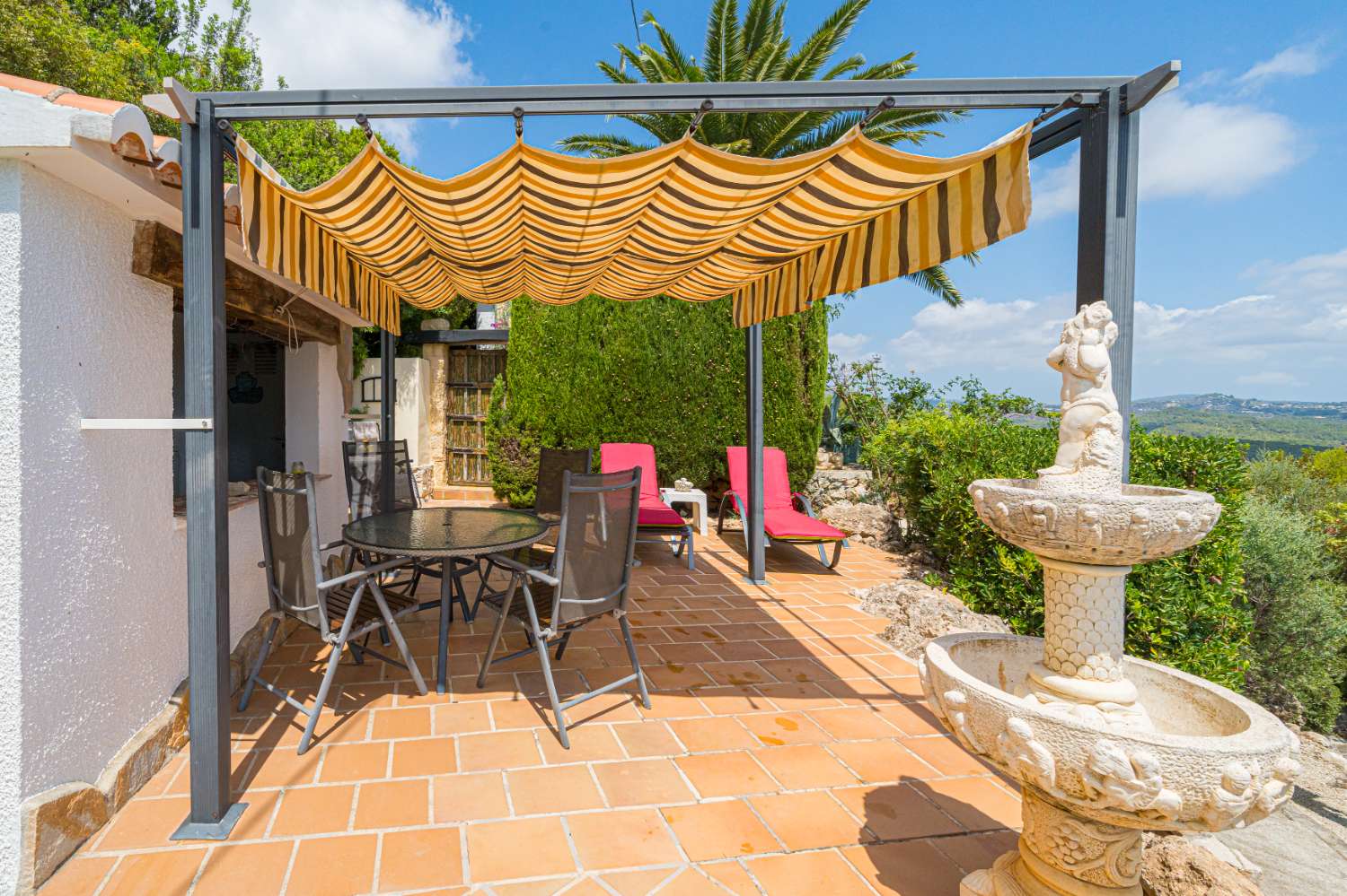 Gerenoveerde vrijstaande villa met panoramisch uitzicht in Calpe (Costa Blanca)