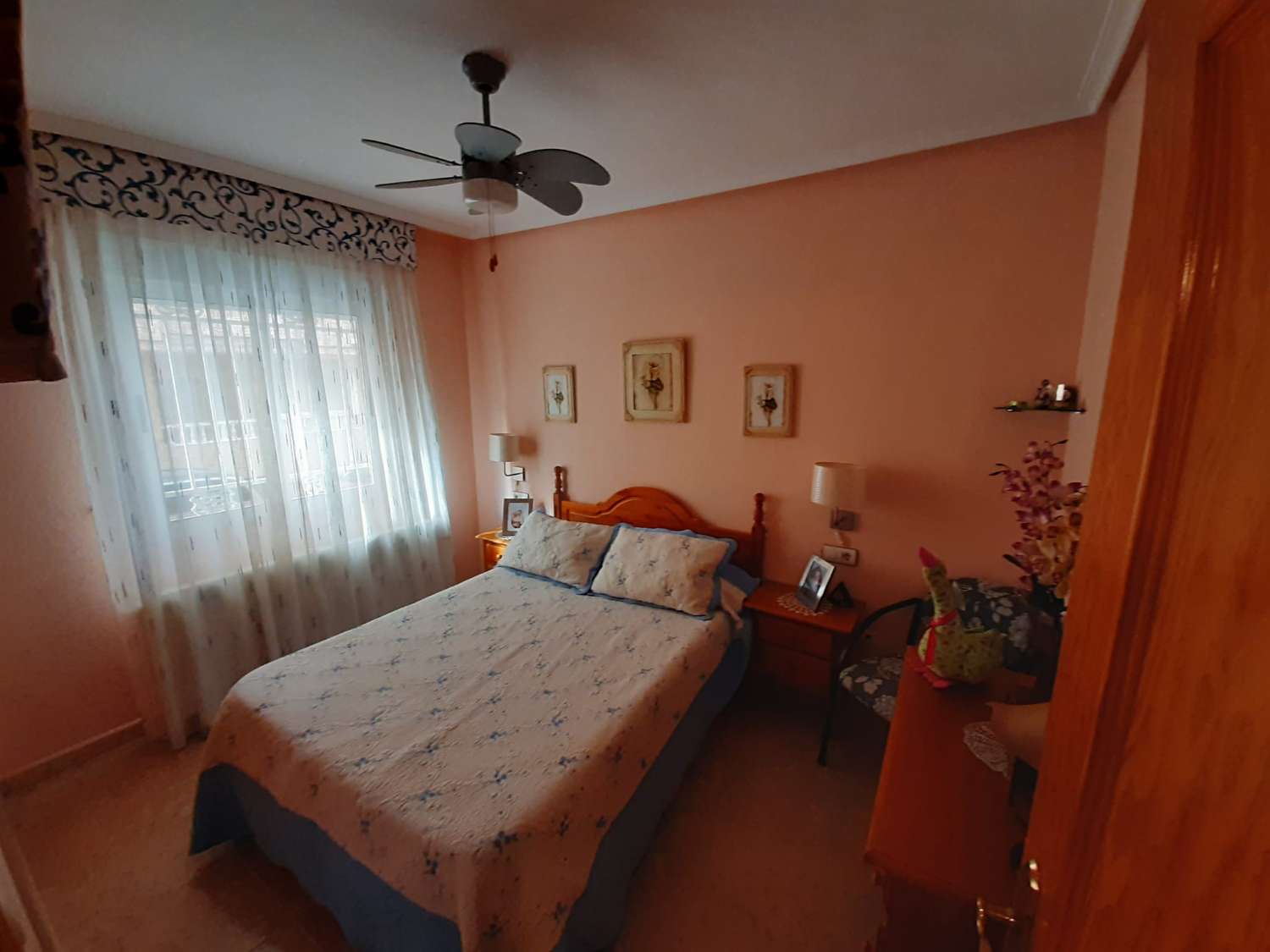 Appartement de 2 chambres au rez-de-chaussée avec piscine à 800 m de la mer et à côté de tous les services à Torrevieja (Costa Blanca Sud)