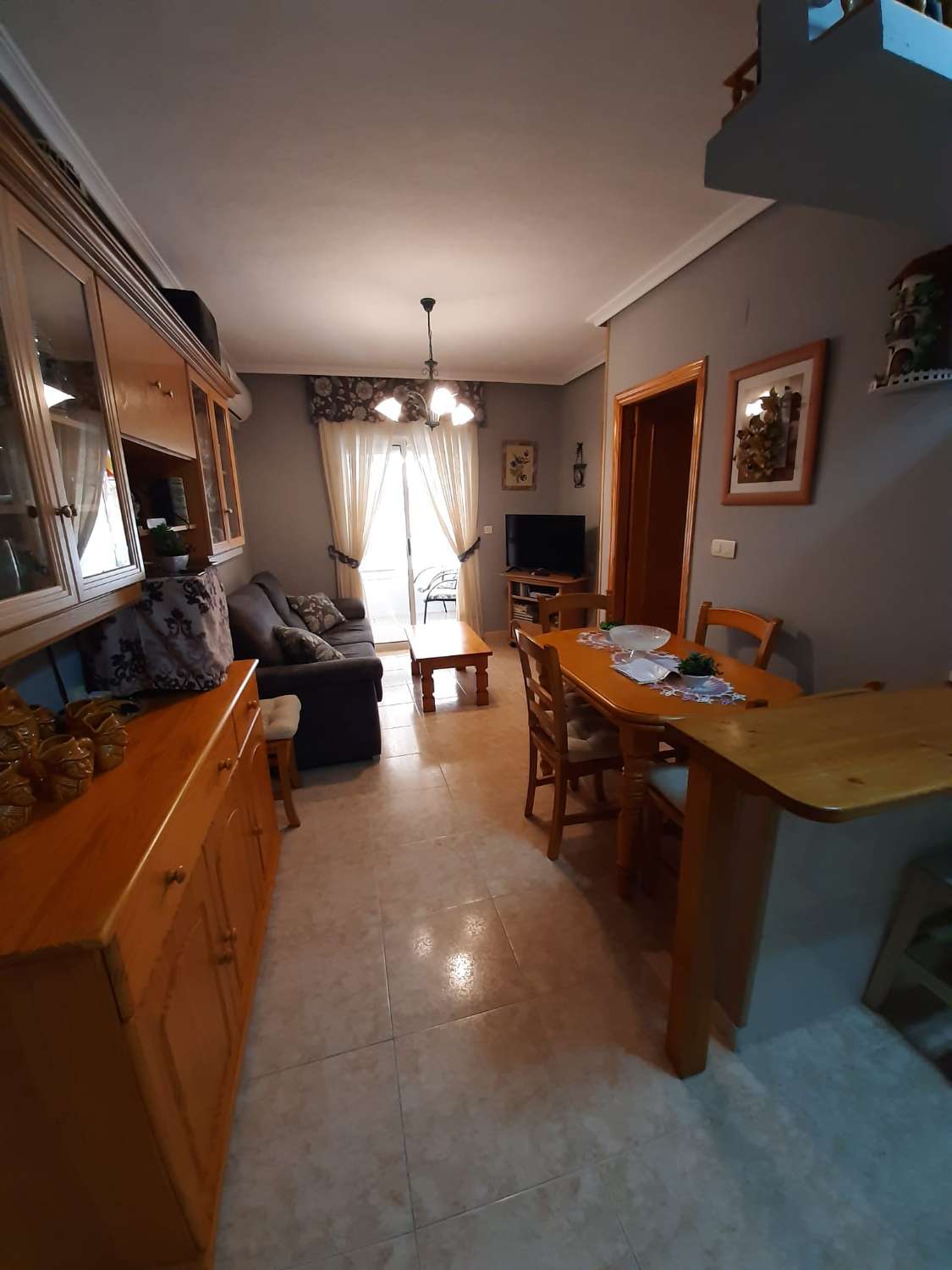 2 bedroom ground floor apartment with pool 800 m from the sea and next to all services in Torrevieja (Costa Blanca South)