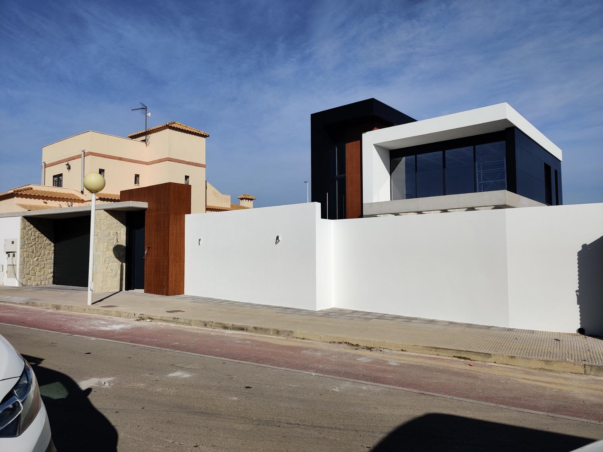 Villa en venta en Orihuela Costa