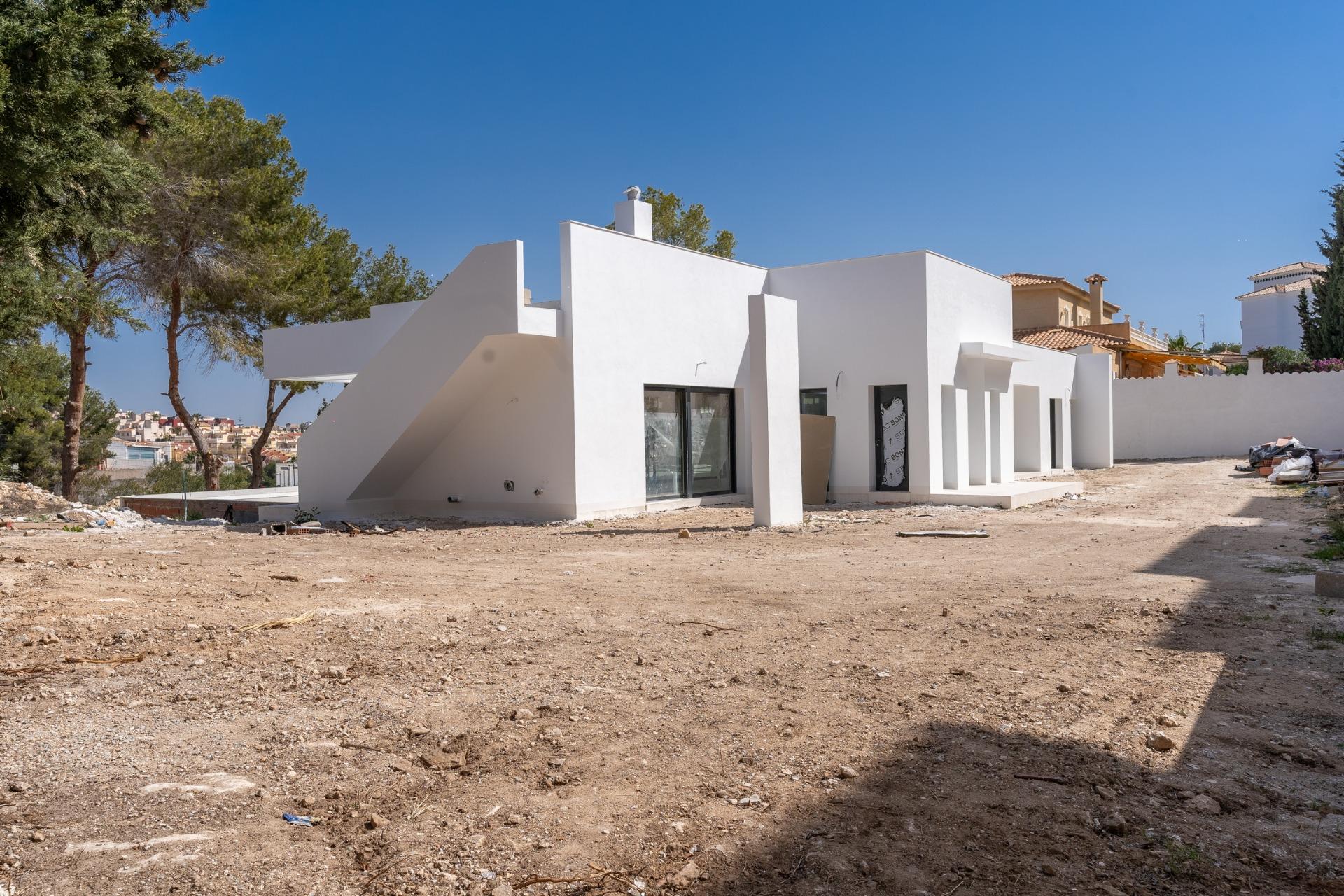 Villa en venta en Orihuela Costa