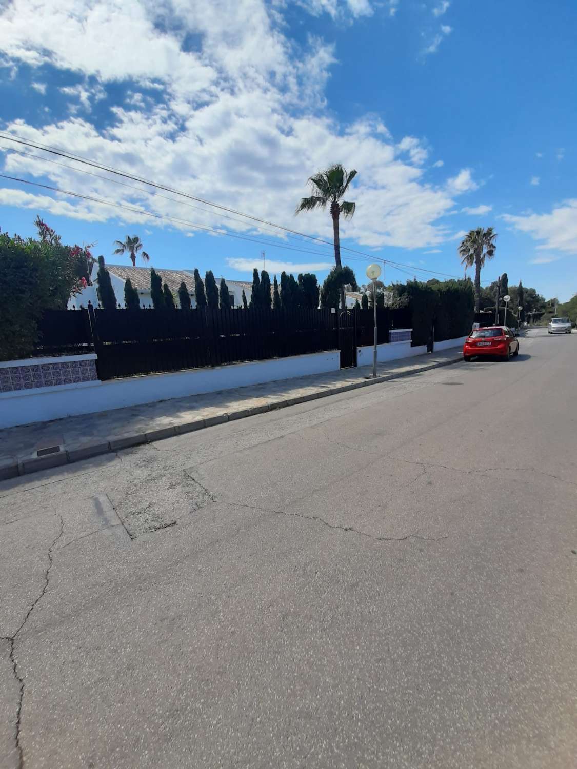 Freistehende Villa mit 4 Schlafzimmern, 400 m vom Strand entfernt in Orihuela Costa (Costa Blanca Süd)