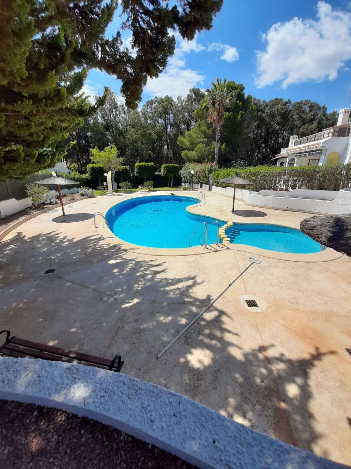 Freistehende Villa mit 4 Schlafzimmern, 400 m vom Strand entfernt in Orihuela Costa (Costa Blanca Süd)