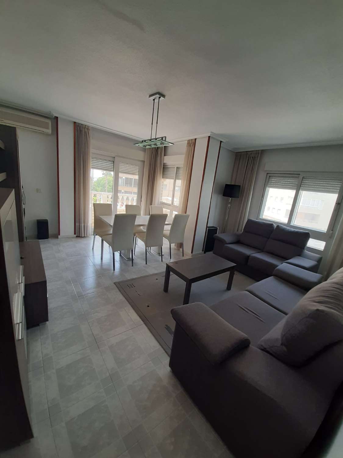 Apartment 3 bedrooms and 2 bathrooms 300 m from the beach in Torrevieja (Costa Blanca South)