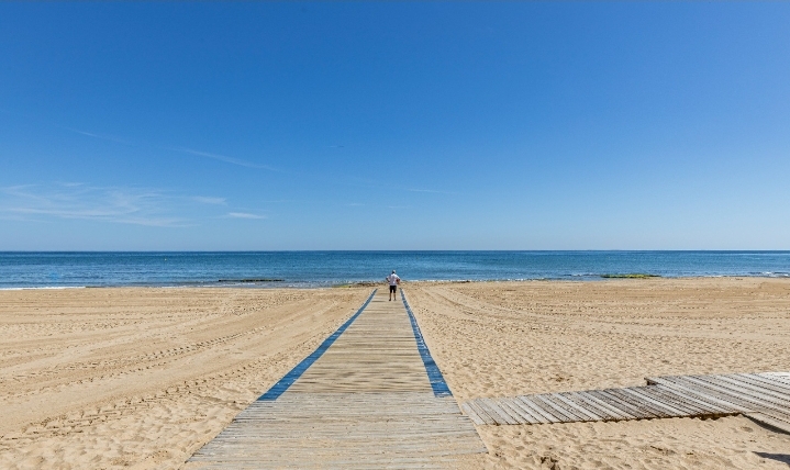 Apartamento con vistas al mar en La Mata-Torrevieja (Costa Blanca Sur)