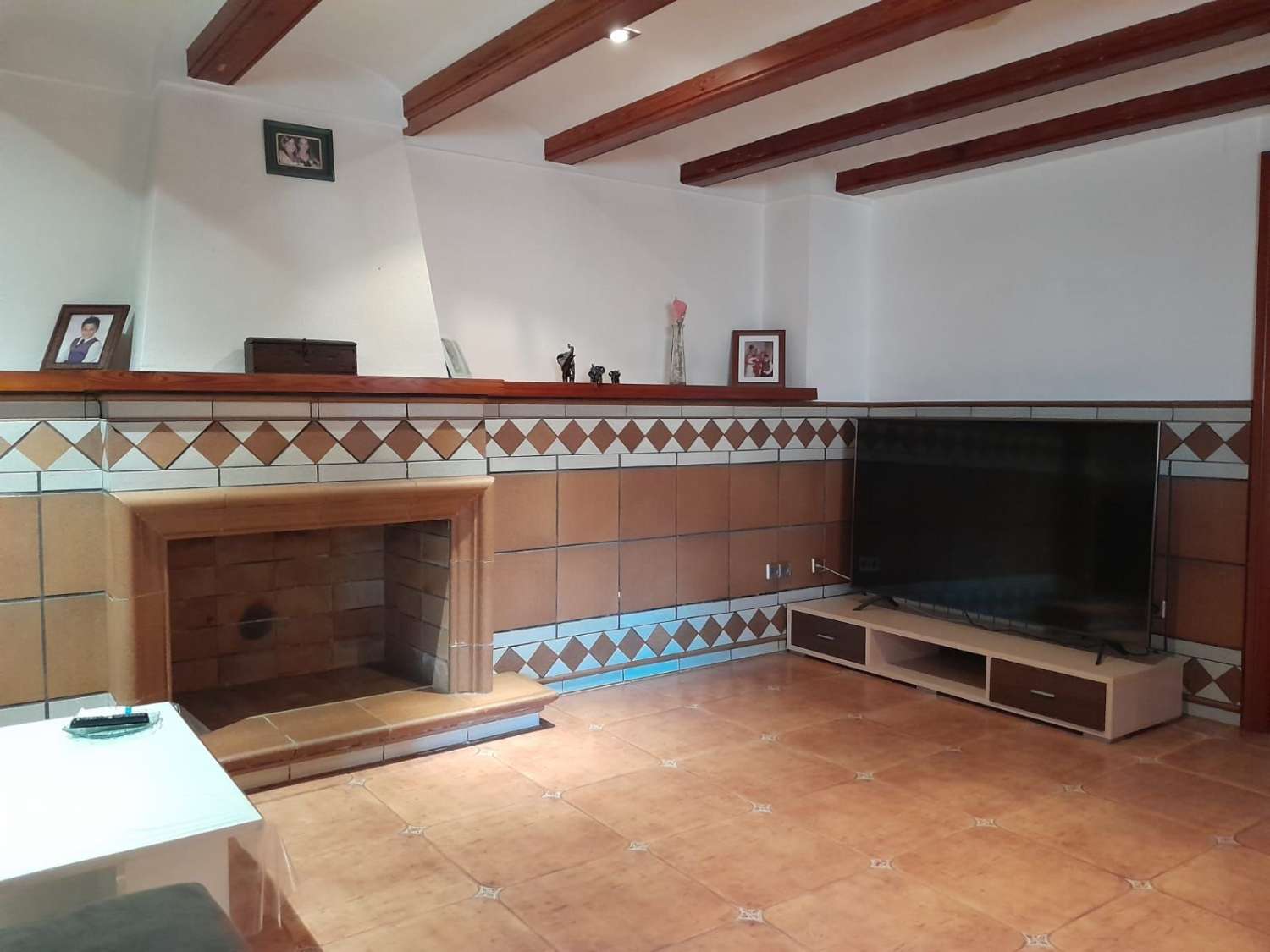 Villa with 5 bedrooms, swimming pool, garage and close to all services in Calpe (Alicante)