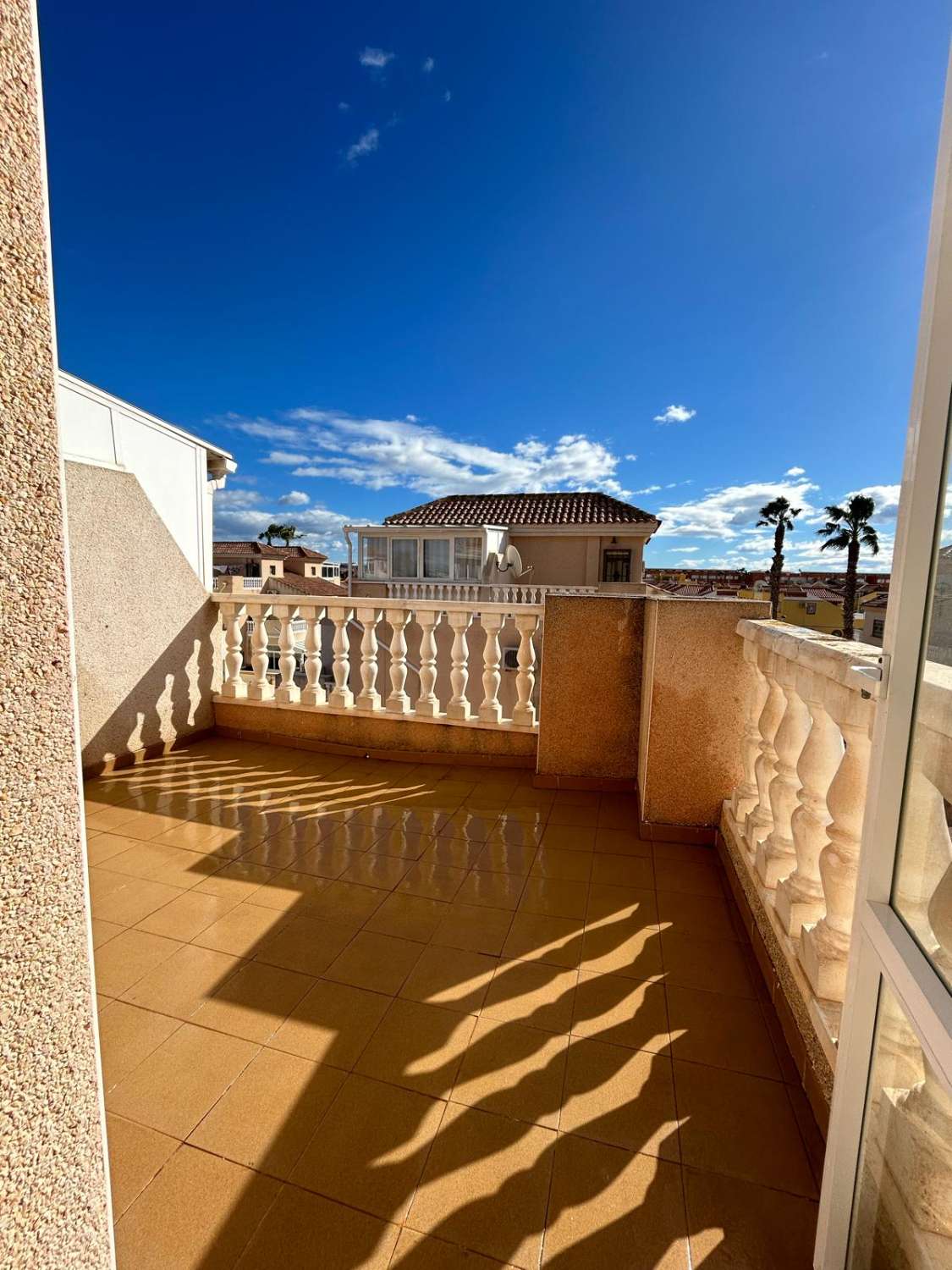 Duplex avec piscine commune, zone Carrefour, à Torrevieja (Costa Blanca Sud)