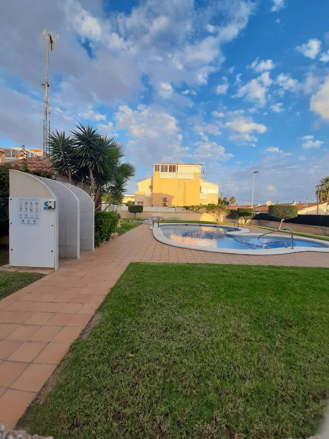 Duplex with communal pool, Carrefour area, in Torrevieja (South Costa Blanca)