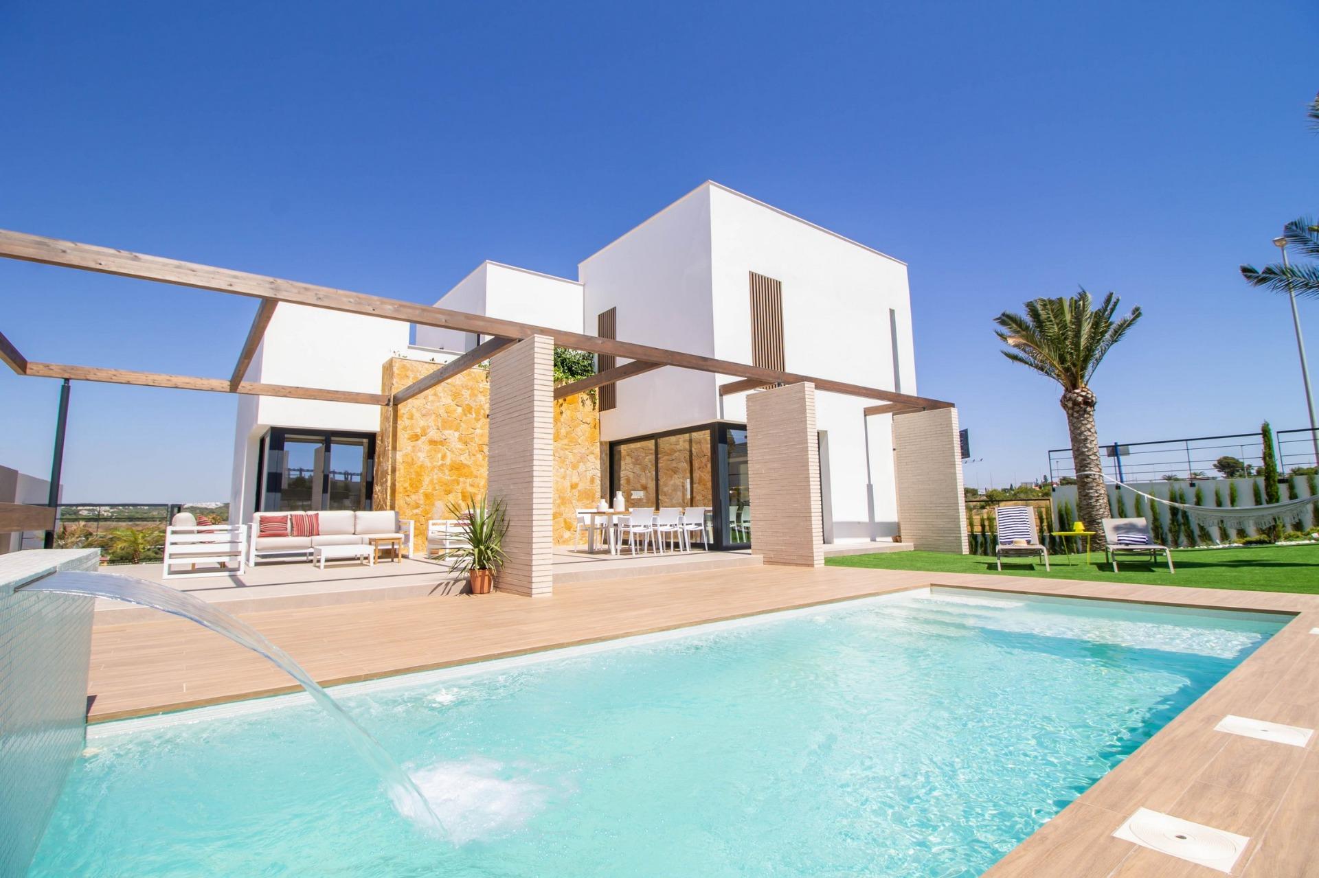 Villa til salg i Orihuela Costa