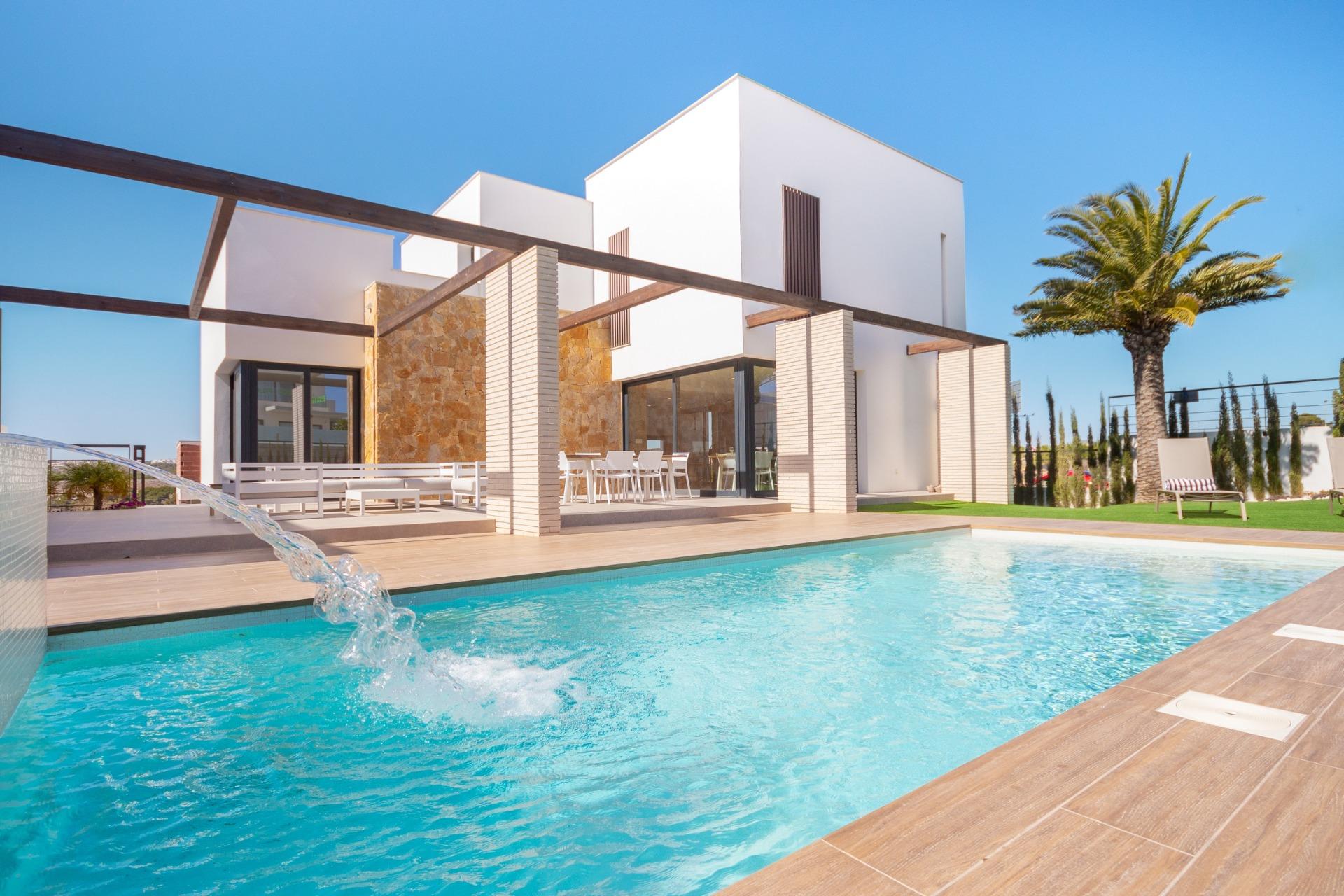 Villa til salg i Orihuela Costa