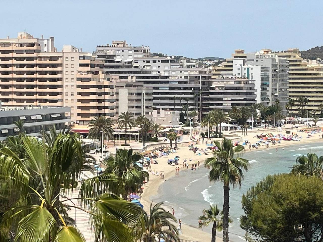 Apartamento reformado con vistas mar en Calpe (Costa Blanca)