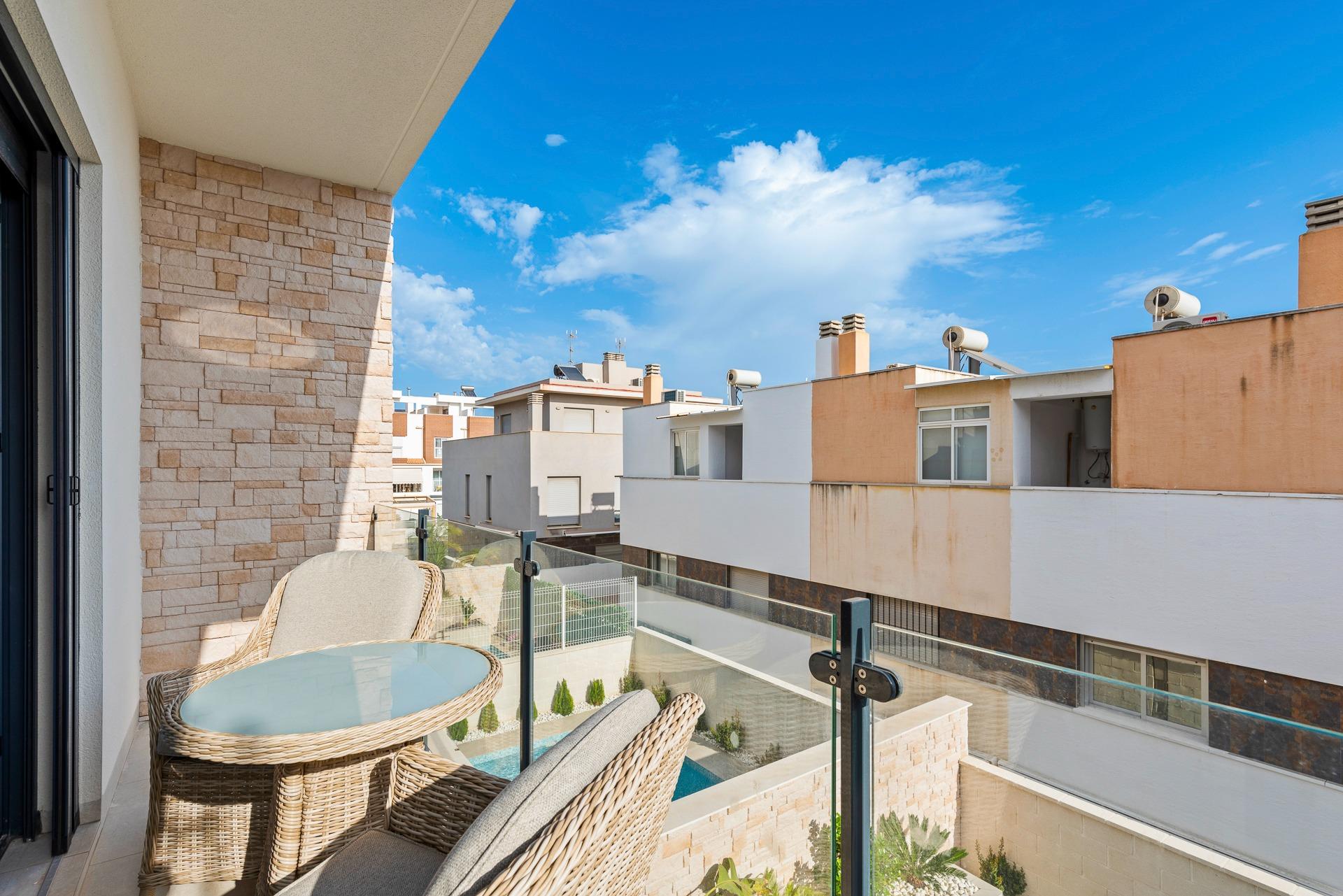 Villa for sale in Guardamar del Segura