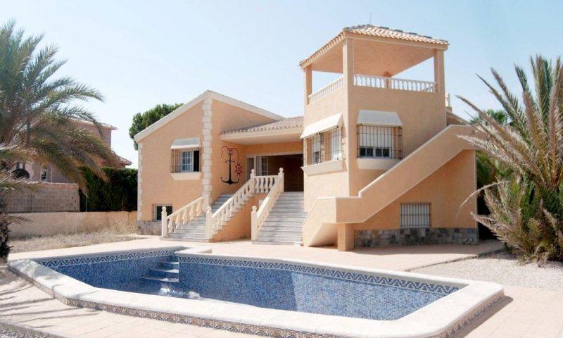 Villa zum verkauf in La Manga del Mar Menor