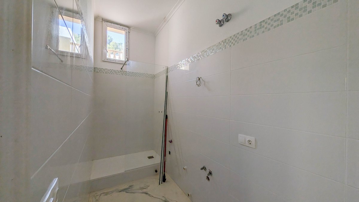 Ruime bungalow met uitzicht op de bergen te koop in Calpe (Costa Blanca Noord)