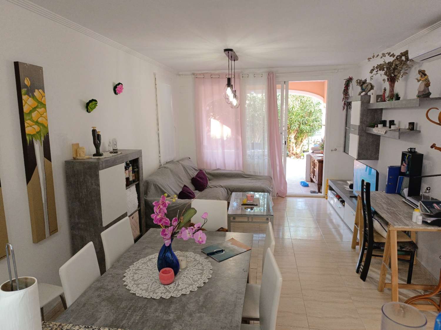 Townhouse with communal pool, garage and garden in Calpe (Costa Blanca)