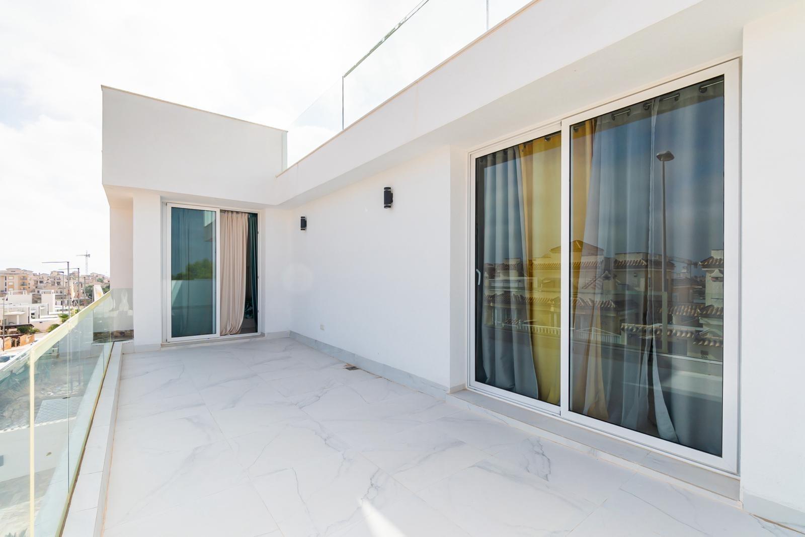 Villa en venta en Orihuela Costa